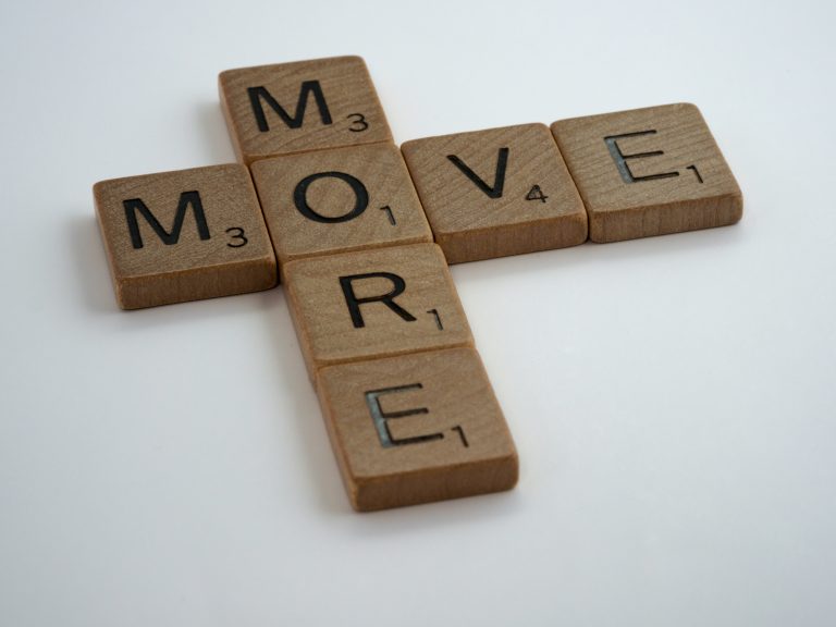 Read more about the article Moving our mood while staying at home – a short movement sequence (Video)